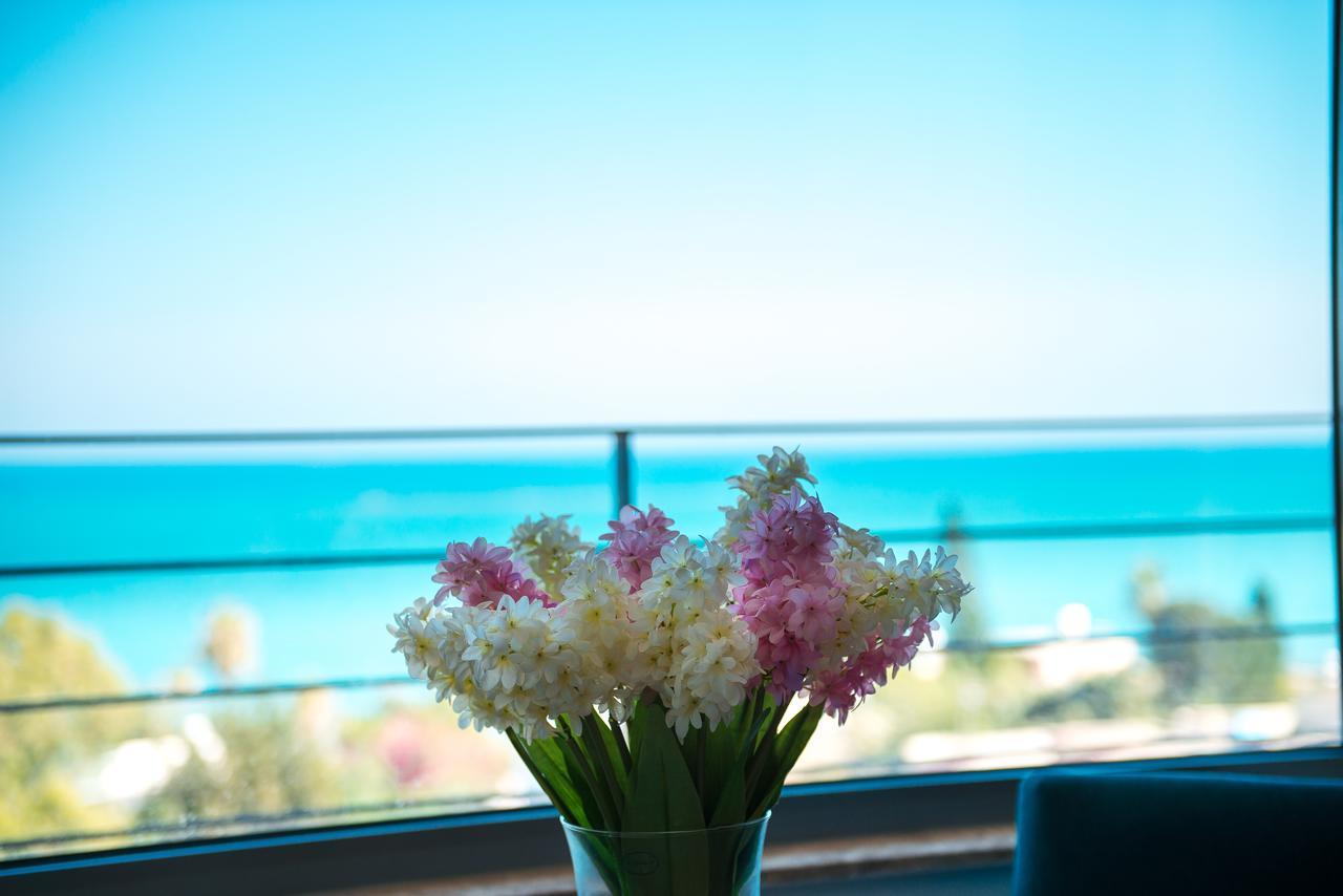 Port Marina Hotel Karatas  Buitenkant foto